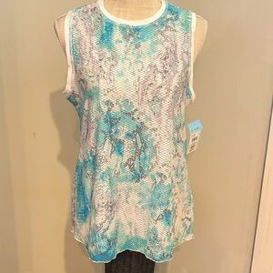 Sofibella Sleeveless Performance Top | Blue White Marble Print | Size L